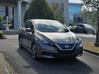 2021 Nissan LEAF - Thumbnail