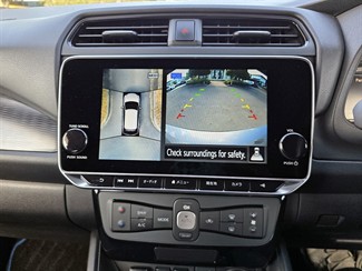 2021 Nissan LEAF - Thumbnail