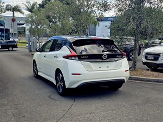 2020 Nissan LEAF - Thumbnail