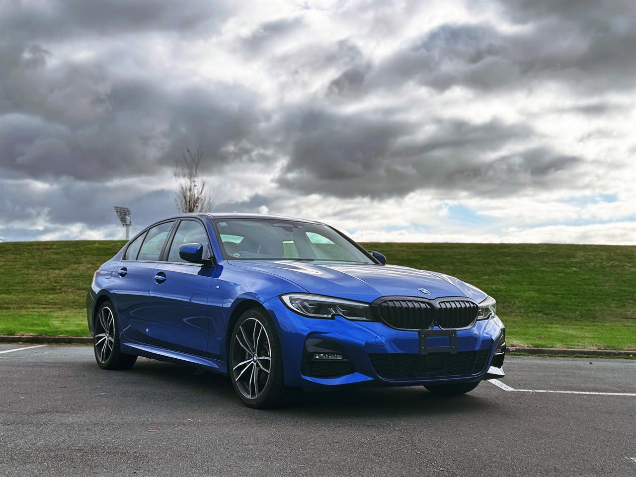 2019 BMW 330e