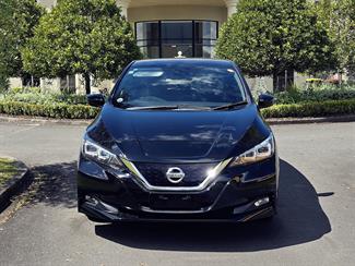 2018 Nissan LEAF - Thumbnail