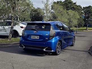 2015 Toyota AQUA - Thumbnail