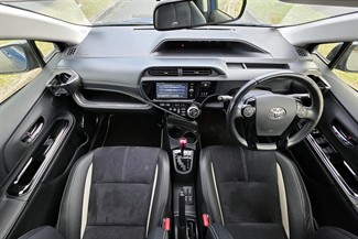 2015 Toyota AQUA - Thumbnail