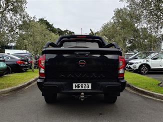 2021 Nissan Navara - Thumbnail