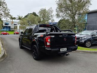 2021 Nissan Navara - Thumbnail