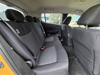 2019 Nissan LEAF - Thumbnail