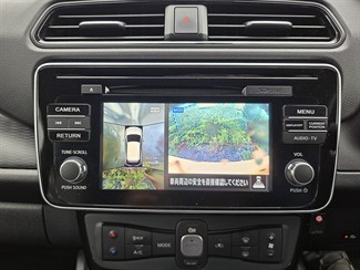 2019 Nissan LEAF - Thumbnail