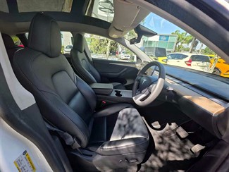 2022 Tesla Model Y - Thumbnail