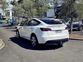 2022 Tesla Model Y - Thumbnail