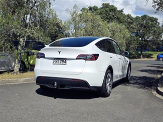 2022 Tesla Model Y - Thumbnail