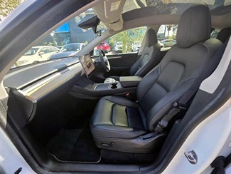 2022 Tesla Model Y - Thumbnail