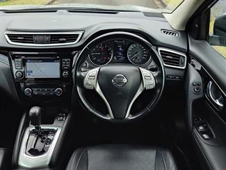 2017 Nissan Qashqai - Thumbnail